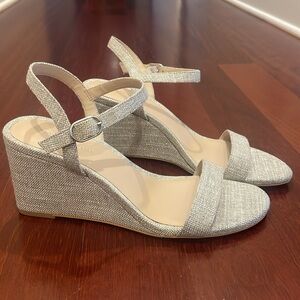 BRAND NEW Stuart Weitzman Dancer 75 Wedge- Linen Size 8